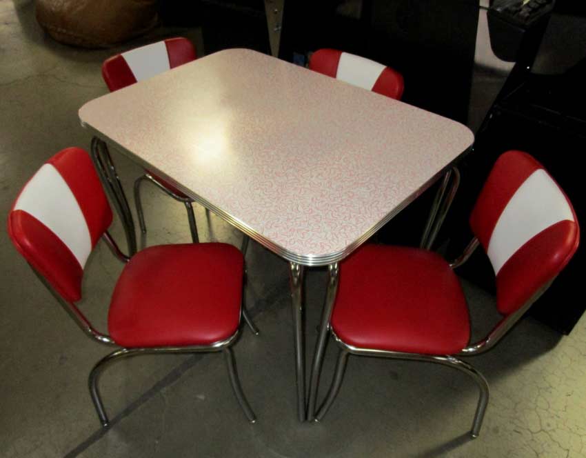 50'S KITCHENETTE TABLE in FURNITURE > KITCHEN/DINING TABLES