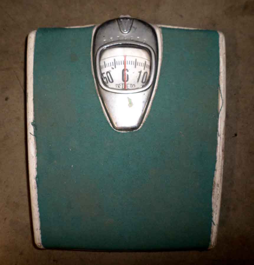 BATHROOM SCALE In MISC   New Web Pictures 032.JPG